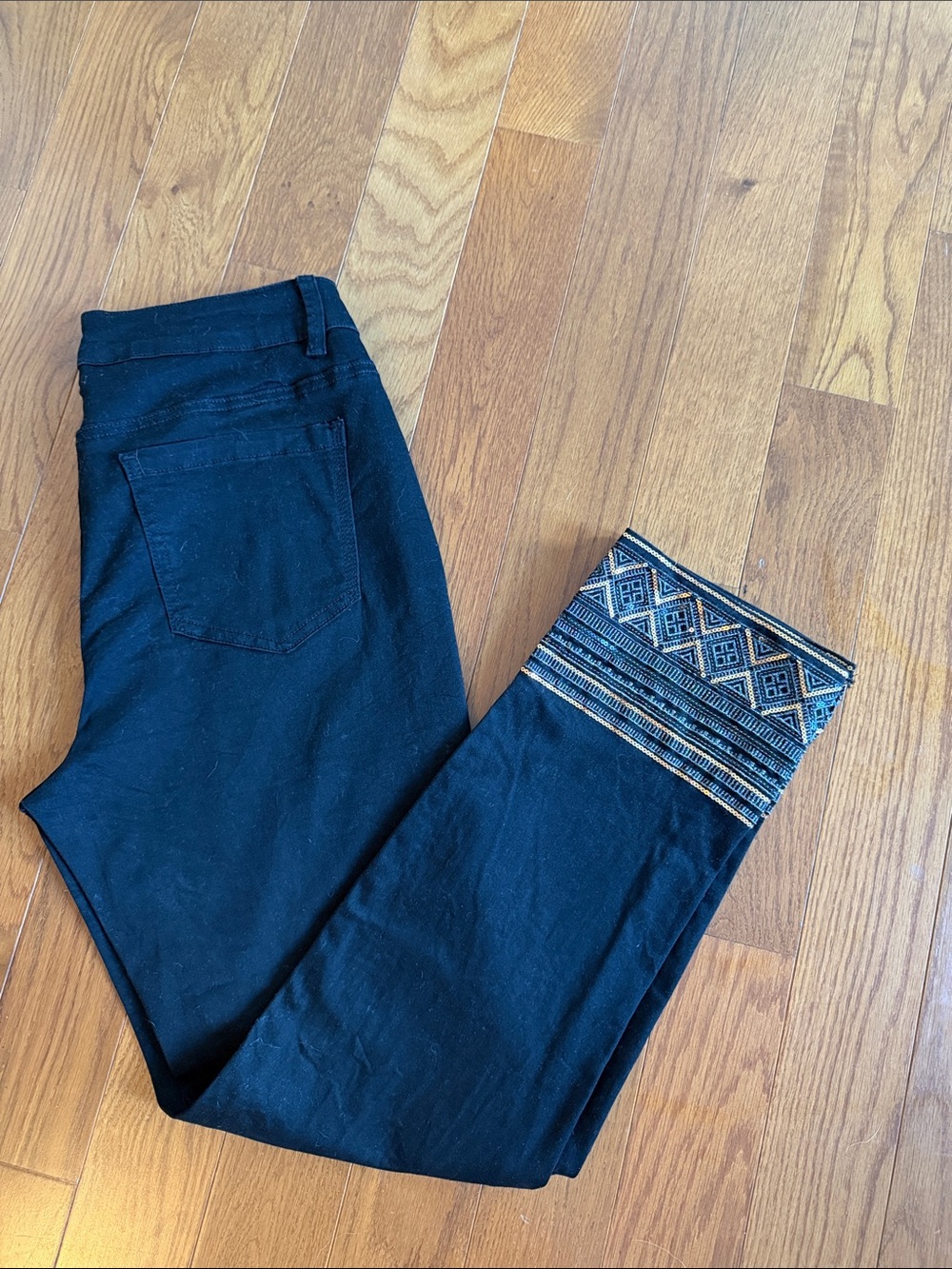 Eighty 10 Black Women's Jeans with Decorative Hem